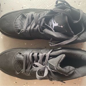 Nike Shoe. Shoe box not available.